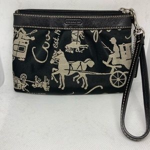 Women’s Coach small wristlet